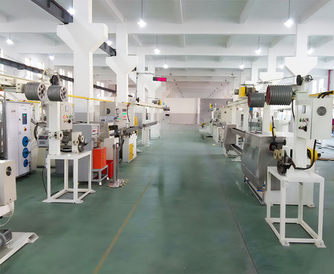 قیمت خوب تولید کننده تامین از راه دور نظارت بر کابل برق جدا کننده خط Extruder آنلاین